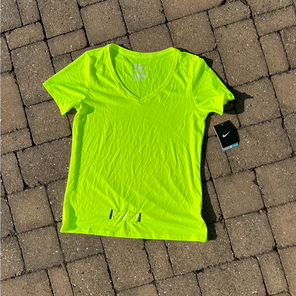 Women’s - NIKE - TEE